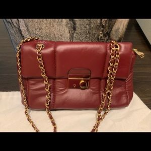 Faux leather burgundy quilting hand bag